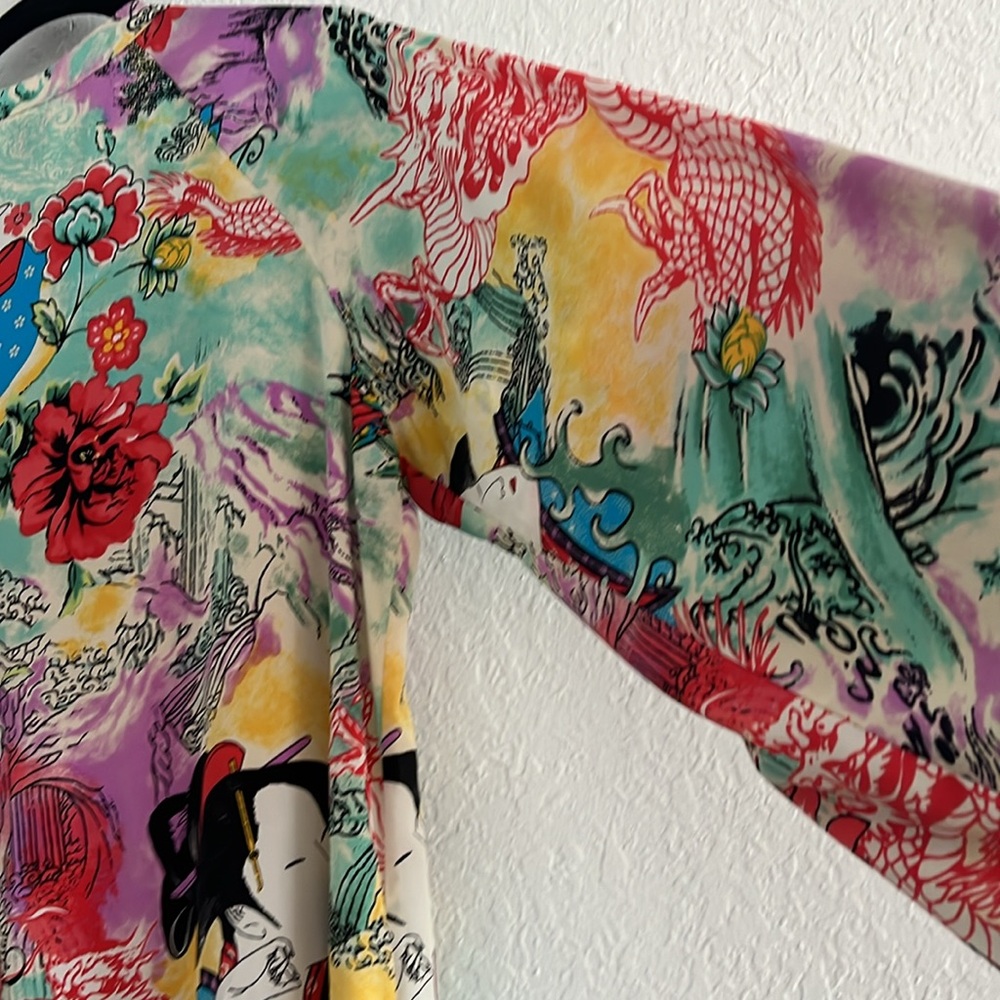 Natori Multicolor Asian Art  Tunic - Picture 11 of 12